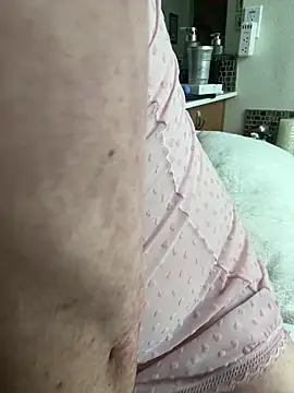 NinasNylonz online show from February 2025 09:04:01 PM