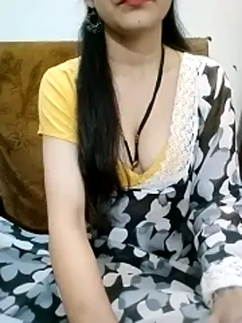 Snapshot of Bulbul_02 chatting on October 2025 05:24:01 AM Bulbul 02 online show from October 2025 05:24:01 AM
