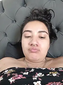 Hellen Alex online show from January 2026 01:05:01 PM