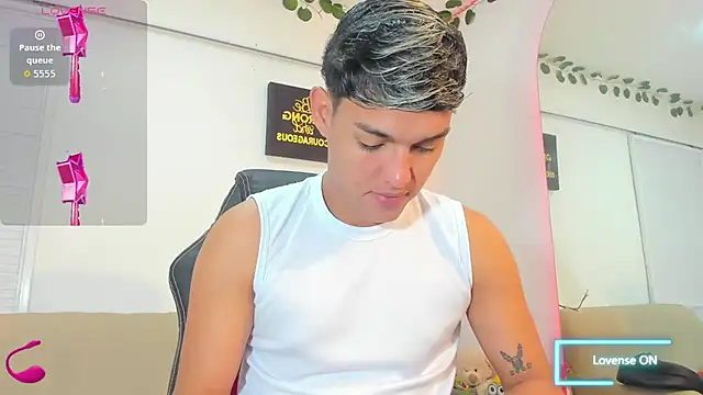 ryan carter08 online show from November 2025 12:48:02 PM