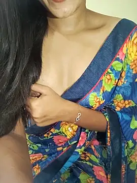 Snapshot of Meenakshi_ chatting on October 2025 03:31:01 AM Meenakshi  online show from October 2025 03:31:01 AM