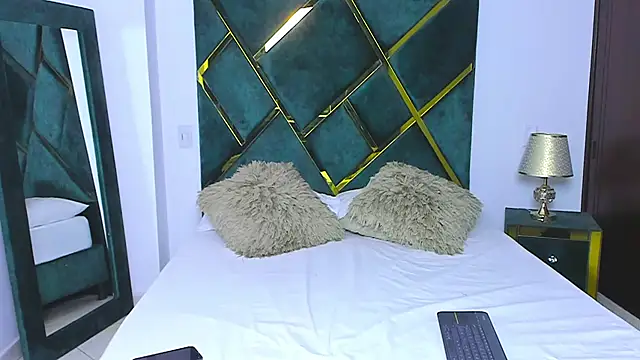 Snapshot of Criss_Ariana chatting on February 2025 11:42:02 AM Criss Ariana online show from February 2025 11:42:02 AM