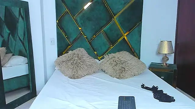 Snapshot of Criss_Ariana chatting on March 2025 11:53:01 AM Criss Ariana online show from March 2025 11:53:01 AM