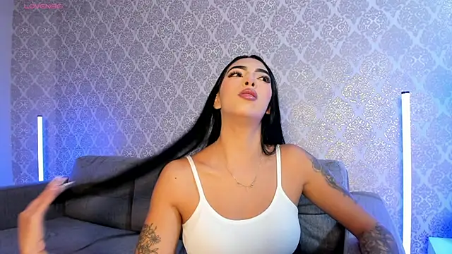 Snapshot of AriRobert_ chatting on November 2025 04:01:02 AM AriRobert online show from November 2025 04:01:02 AM