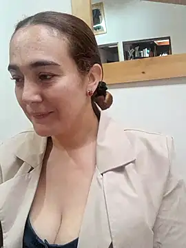 skayhot  online show from February 2026 11:47:02 AM