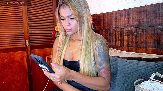 Celeste sanz online show from November 2025 10:47:02 AM