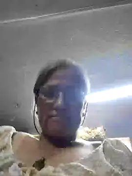 Snapshot of Edged_Hot69 chatting on December 2024 11:21:01 PM Edged Hot69 online show from December 2024 11:21:01 PM