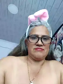 Snapshot of Edged_Hot69 chatting on December 2024 05:35:02 PM Edged Hot69 online show from December 2024 05:35:02 PM