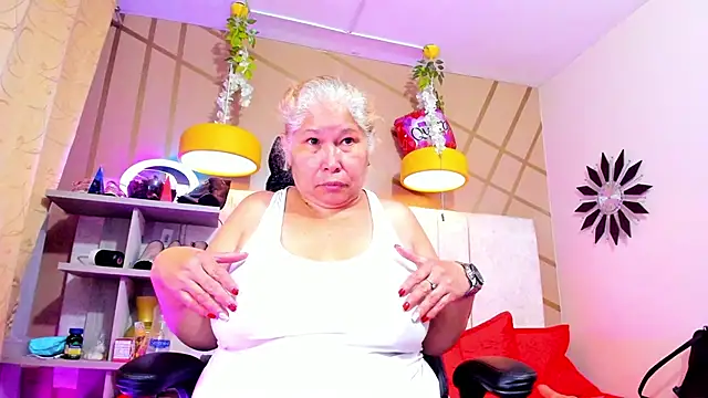 Snapshot of girl_amada chatting on March 2025 03:24:01 AM girl amada online show from March 2025 03:24:01 AM