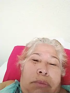 girl amada online show from November 2025 01:22:02 PM