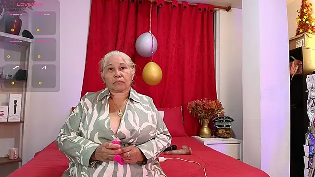 girl amada online show from February 2026 08:18:02 PM