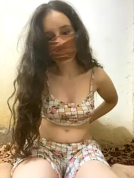 Snapshot of Chahrazad66 chatting on October 2025 12:43:01 AM Chahrazad66 online show from October 2025 12:43:01 AM