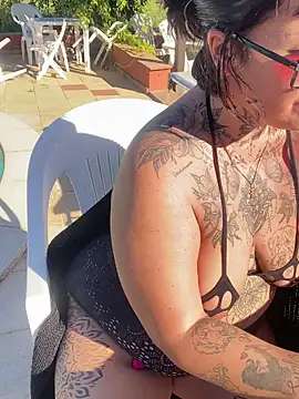 blondy40 online show from October 2025 02:04:01 PM