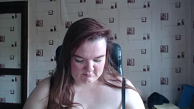 Snapshot of TasyaBigTTs chatting on October 2025 12:06:01 PM TasyaBigTTs online show from October 2025 12:06:01 PM