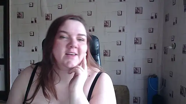 Snapshot of TasyaBigTTs chatting on April 2026 01:24:02 PM TasyaBigTTs online show from April 2026 01:24:02 PM