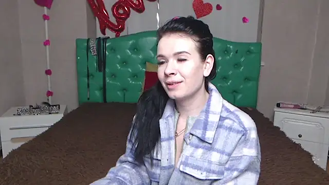 Snapshot of JasmineKouch chatting on February 2026 06:22:02 PM JasmineKouch online show from February 2026 06:22:02 PM