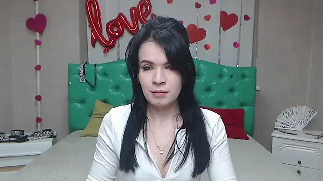 Snapshot of JasmineKouch chatting on April 2026 05:21:01 PM JasmineKouch online show from April 2026 05:21:01 PM