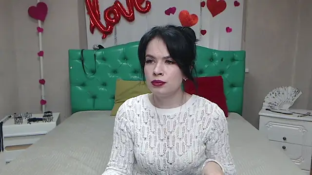 Snapshot of JasmineKouch chatting on April 2026 07:45:01 AM JasmineKouch online show from April 2026 07:45:01 AM