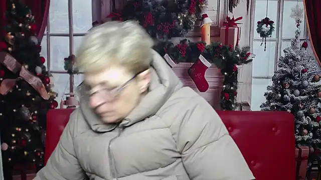 EmiliaGree online show from January 2026 06:33:02 PM