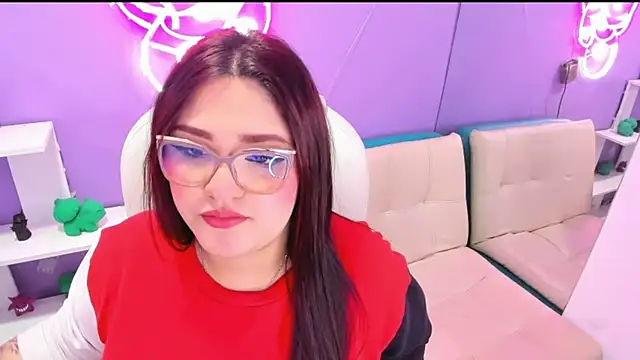Snapshot of Camiila_Osorio chatting on September 2025 07:37:02 PM Camiila Osorio online show from September 2025 07:37:02 PM