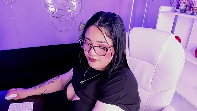 Camiila Osorio online show from March 2026 07:43:02 PM