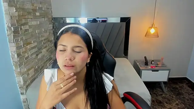 TATIGOLD2 online show from January 2026 10:45:01 PM