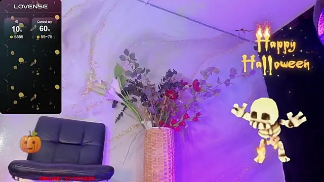 Karla-Ebony online show from October 2025 01:45:02 PM