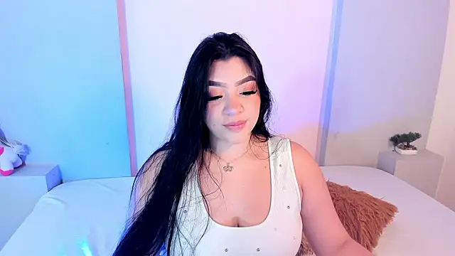 MelissaWhite4 online show from December 2024 09:06:02 PM