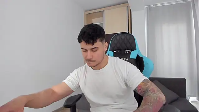 MatMalonne online show from February 2025 11:32:02 AM