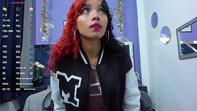 Carlie Evans online show from January 2025 08:11:02 PM