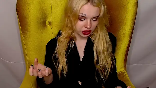 MisssLola online show from October 2025 02:29:01 PM