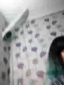 SweetLeila40 online show from February 2025 09:17:01 PM