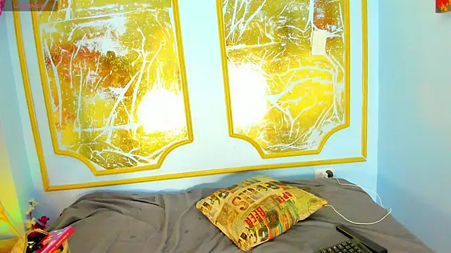 Snapshot of melaniecooperr chatting on March 2026 03:23:02 AM melaniecooperr online show from March 2026 03:23:02 AM