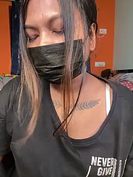 Snapshot of Hot_Urvi chatting on June 2026 05:22:01 PM Hot Urvi online show from June 2026 05:22:01 PM