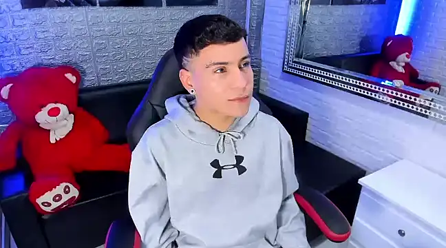 salvadorgomezx online show from February 2025 07:51:02 AM