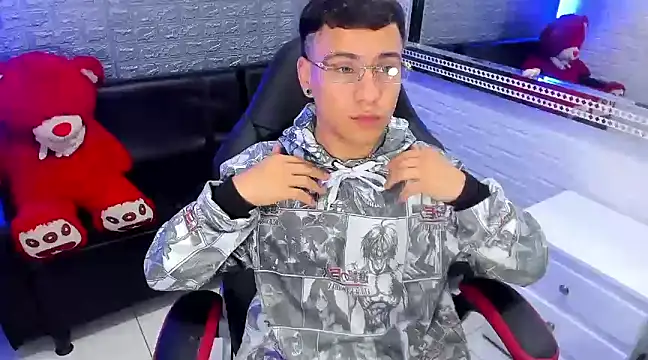 salvadorgomezx online show from February 2025 02:01:02 AM