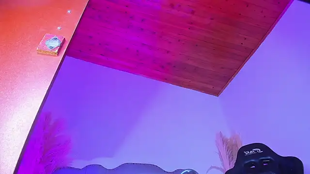 Tahiraa  online show from October 2025 01:09:01 PM