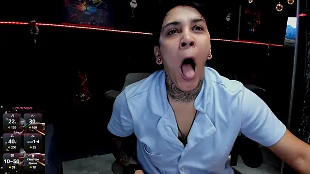 ZhoeStrong online show from December 2025 07:53:02 PM