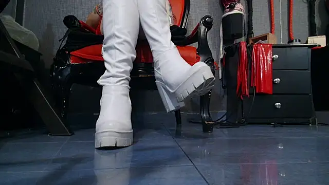 LusstCruella online show from February 2025 09:05:02 PM