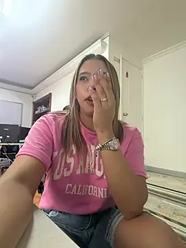 Martina Miiller online show from May 2026 01:06:01 PM