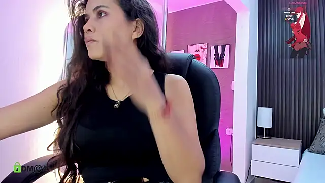 Snapshot of natasha__jackson chatting on November 2025 12:40:02 PM natasha jackson online show from November 2025 12:40:02 PM