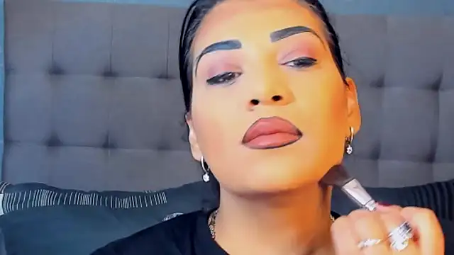 Snapshot of AmyCubes chatting on October 2025 04:59:01 AM AmyCubes online show from October 2025 04:59:01 AM