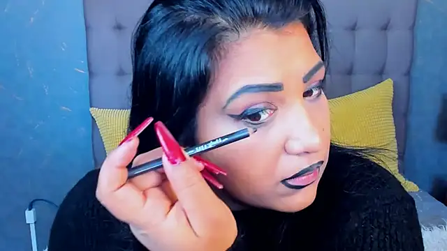 Snapshot of AmyCubes chatting on November 2025 09:19:02 AM AmyCubes online show from November 2025 09:19:02 AM