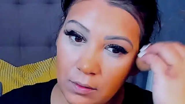 Snapshot of AmyCubes chatting on February 2026 08:07:01 AM AmyCubes online show from February 2026 08:07:01 AM