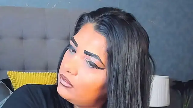 Snapshot of AmyCubes chatting on February 2026 05:07:02 AM AmyCubes online show from February 2026 05:07:02 AM