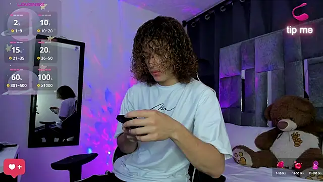 All3ssandr0 online show from December 2024 06:30:02 AM