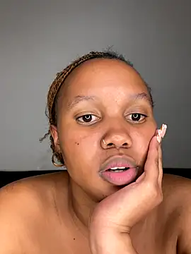 Sego TeeTee online show from October 2025 10:17:01 PM