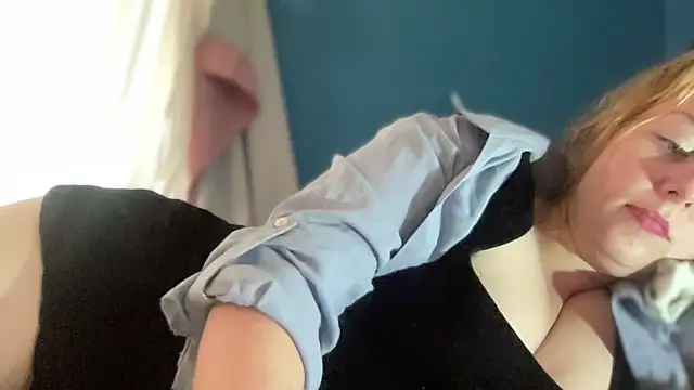 Snapshot of SkarlettRose96 chatting on September 2025 09:05:02 PM SkarlettRose96 online show from September 2025 09:05:02 PM