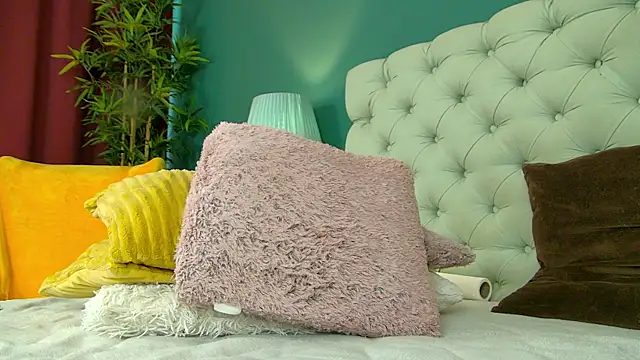 Foxxxy MILF online show from March 2025 08:18:02 AM