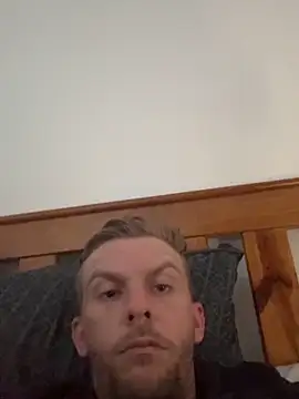 aus guy93 online show from October 2025 03:20:02 AM